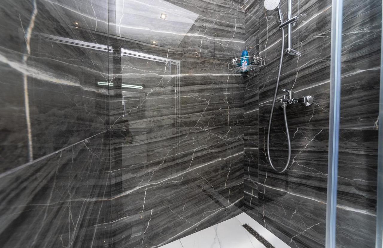Fashionable Apartments. Smartplaza Metro Minskaya. Obolon Kiew Exterior foto