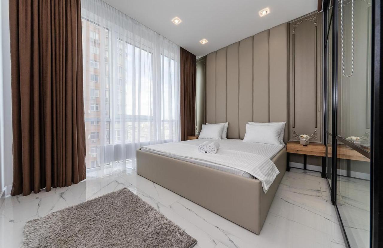 Fashionable Apartments. Smartplaza Metro Minskaya. Obolon Kiew Exterior foto