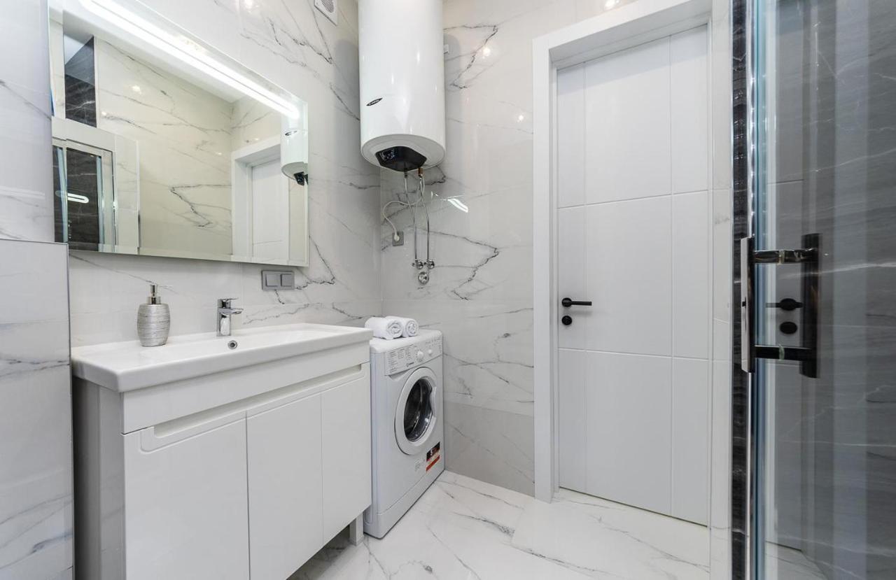 Fashionable Apartments. Smartplaza Metro Minskaya. Obolon Kiew Exterior foto