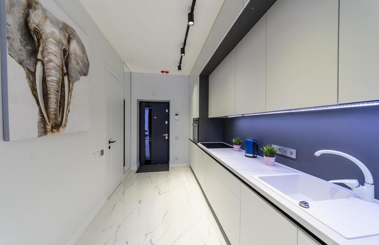 Fashionable Apartments. Smartplaza Metro Minskaya. Obolon Kiew Exterior foto
